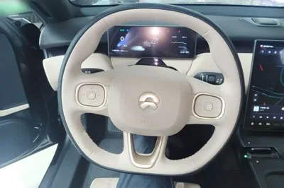 Nio ET5