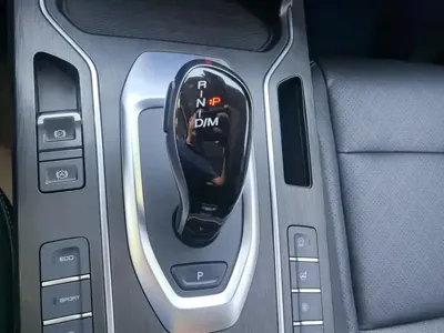 WEY Wey VV6