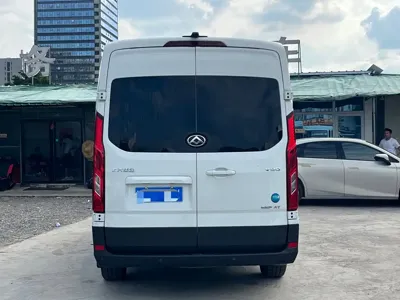 Maxus V90