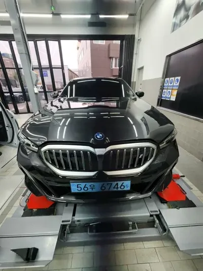 BMW i5