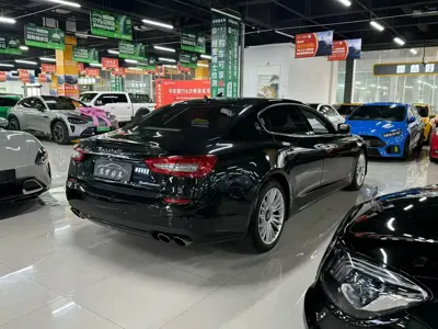 Maserati Quattroporte