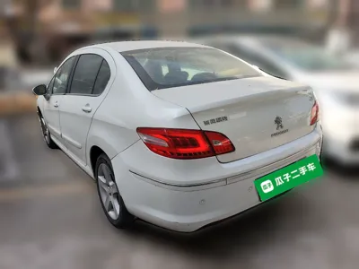 Peugeot 408