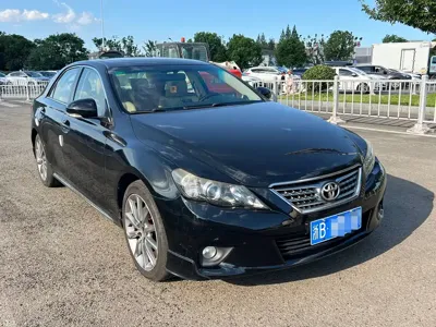 Toyota Reiz