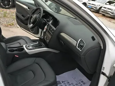 Audi A4 (Import)
