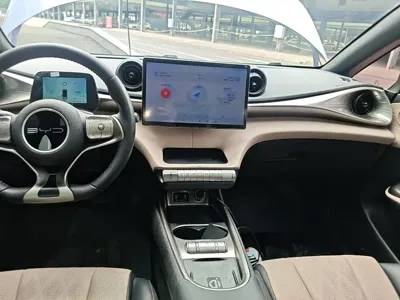 BYD Dolphin