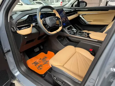 Geely Boyue L