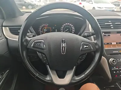 Lincoln MKC