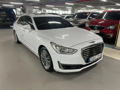 Genesis EQ900