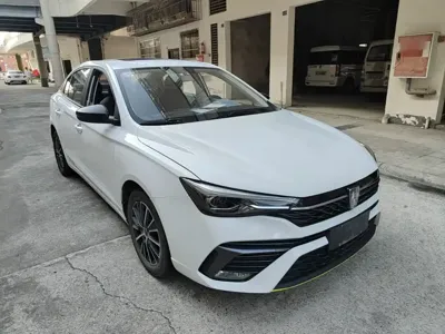 Roewe i5