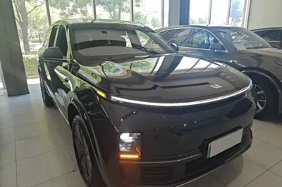 Li Auto L8