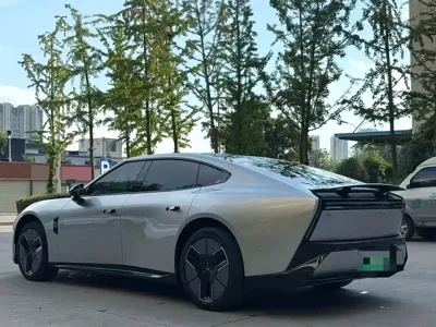 Xpeng P7