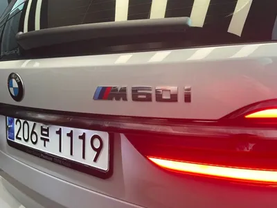 BMW X7