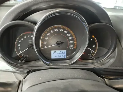 Toyota Yaris L