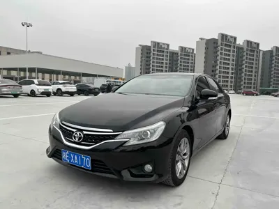 Toyota Reiz