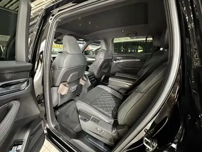 Audi Q6