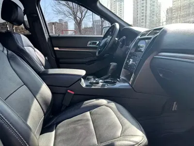 Ford Explorer (Import)