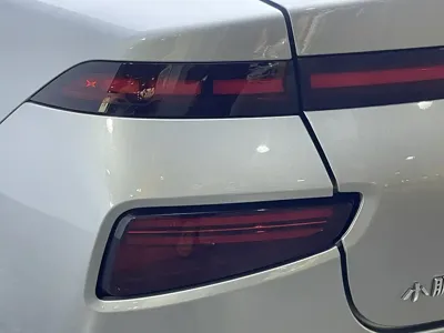 Xpeng P7