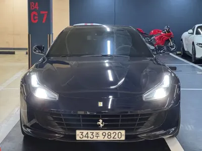 Ferrari GTC4 Lusso