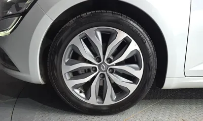 Renault-KoreaSamsung SM6