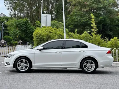 Volkswagen Lamando