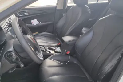 Roewe i5