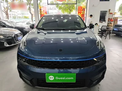 Lynk & Co 05