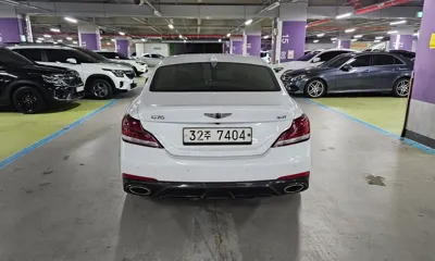 Genesis G70