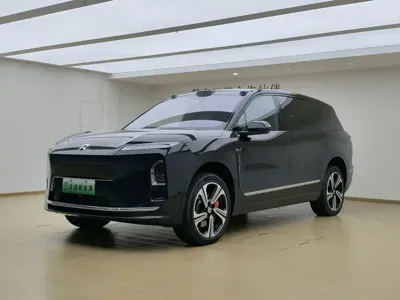 Nio ES8