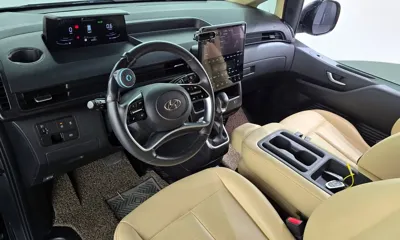 Hyundai Staria