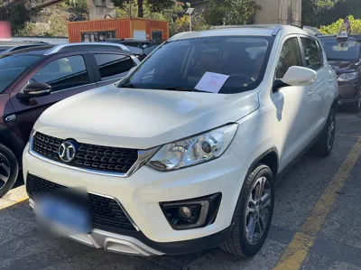 BAIC Senova X35