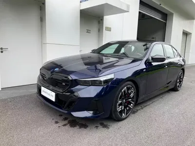 BMW i5 M60