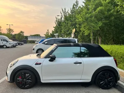 MINI Cooper Convertible