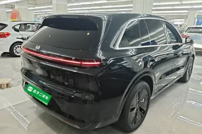Li Auto L6