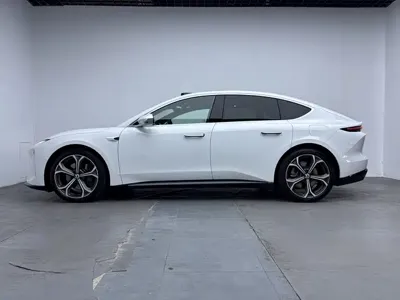 Nio ET5