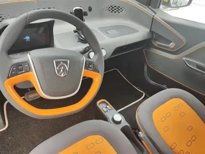 Baojun E100