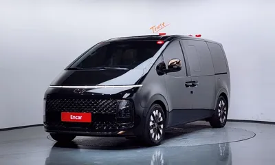 Hyundai Staria