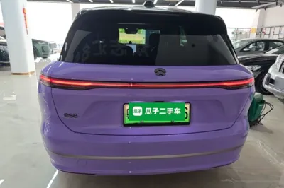 Nio ES8