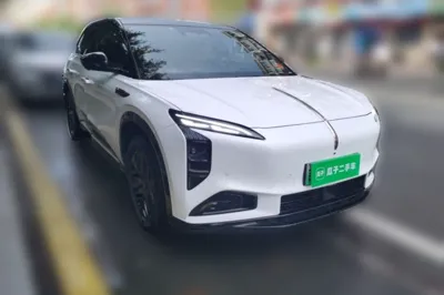 Hongqi Tiangong 08