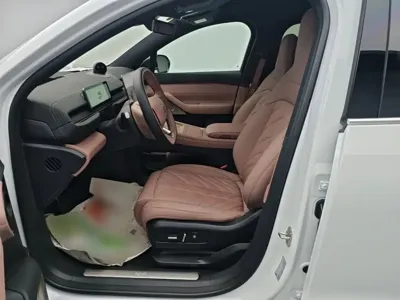 Nio EC6