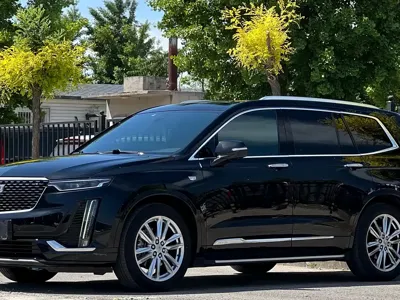 Cadillac XT6