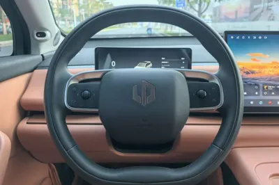 Leapmotor C10
