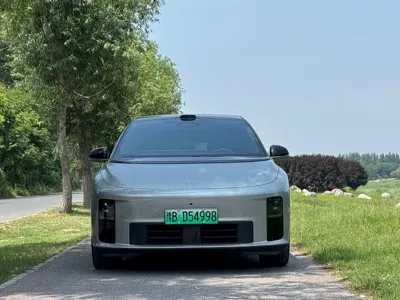 Li Auto 理想i6