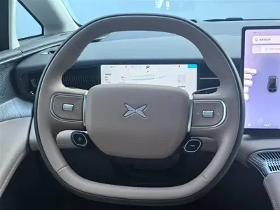 Xpeng X9