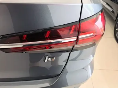 Roewe i5