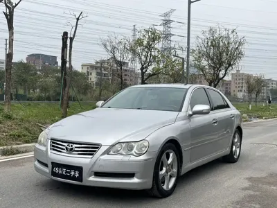Toyota Reiz