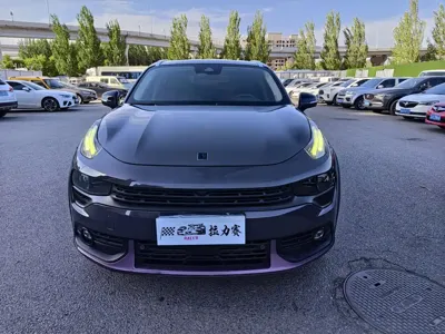 Lynk & Co 02