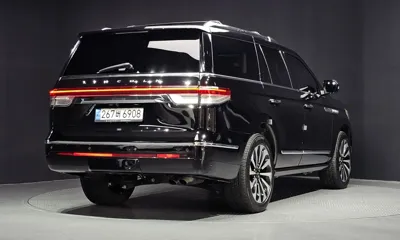 Lincoln Navigator