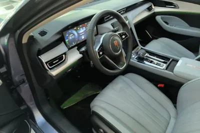 Hongqi H5 PHEV