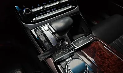 Genesis EQ900