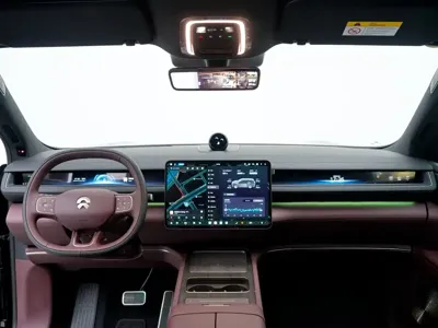 Nio ES8